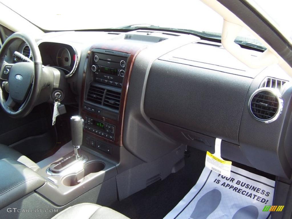 2010 Explorer Limited - Brilliant Silver Metallic / Black photo #20