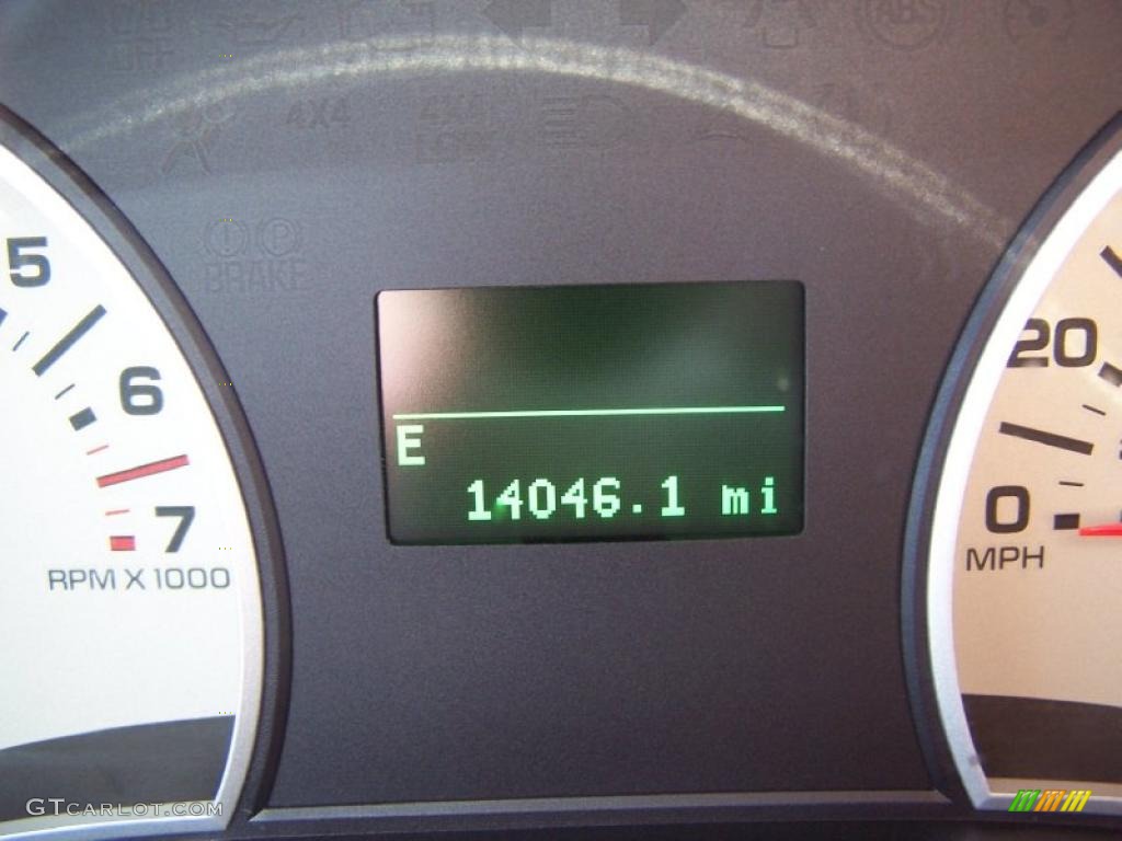 2010 Explorer Limited - Brilliant Silver Metallic / Black photo #25