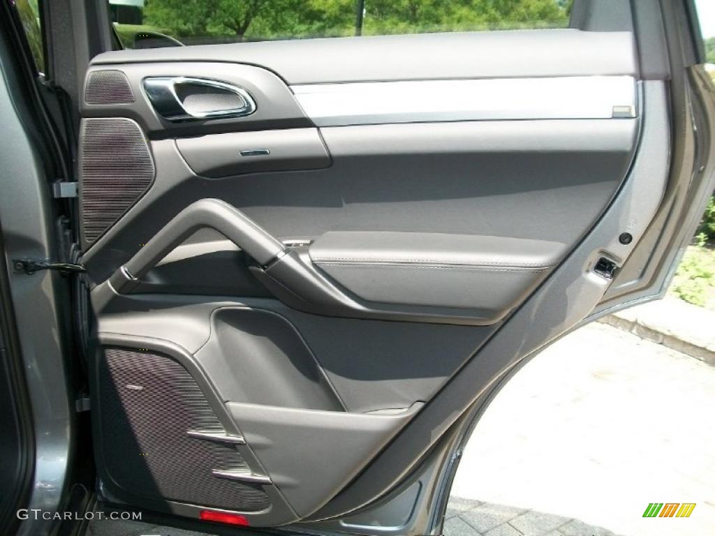 2011 Cayenne Turbo - Meteor Grey Metallic / Black photo #24