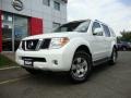 Avalanche White - Pathfinder SE 4x4 Photo No. 1