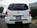 Avalanche White - Pathfinder SE 4x4 Photo No. 5