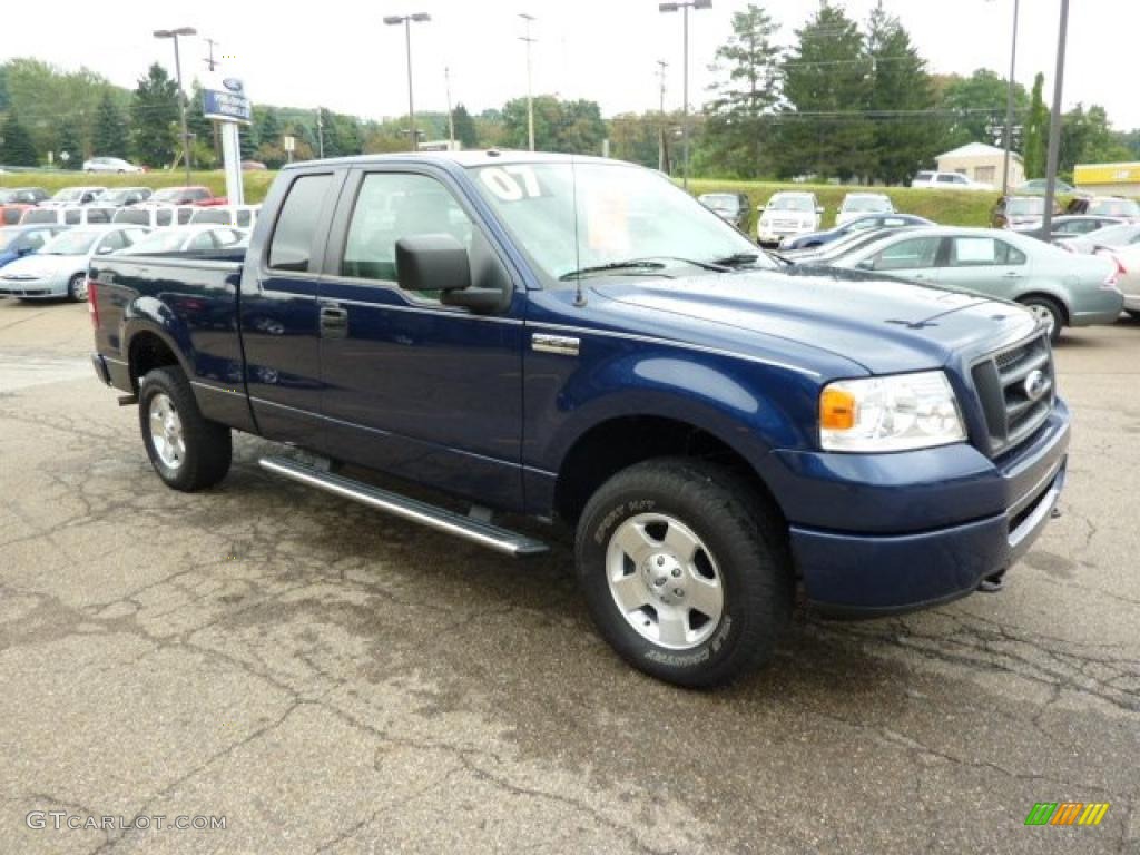 2007 F150 STX SuperCab 4x4 - Dark Blue Pearl Metallic / Medium Flint photo #6