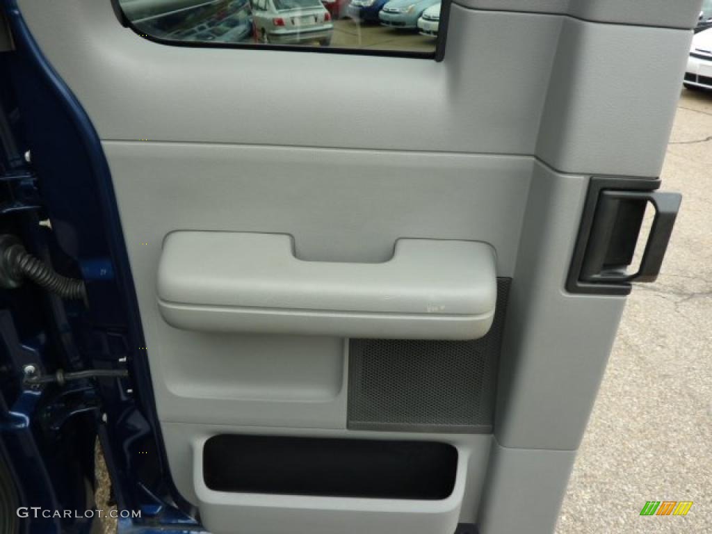 2007 F150 STX SuperCab 4x4 - Dark Blue Pearl Metallic / Medium Flint photo #14