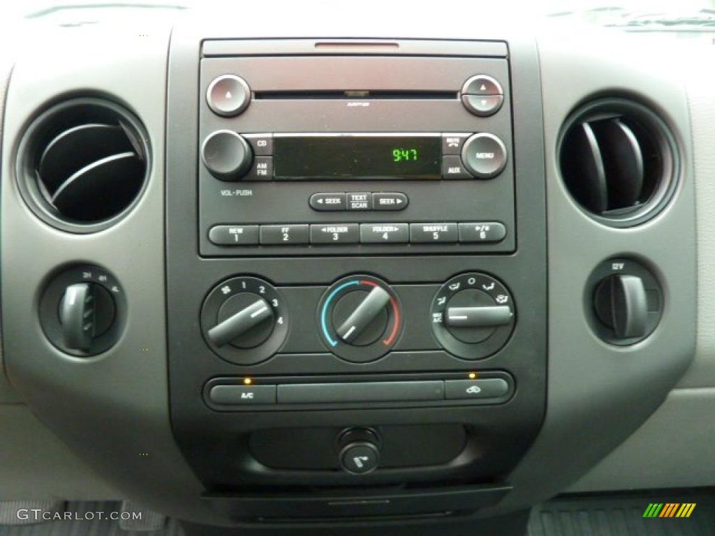 2007 F150 STX SuperCab 4x4 - Dark Blue Pearl Metallic / Medium Flint photo #18