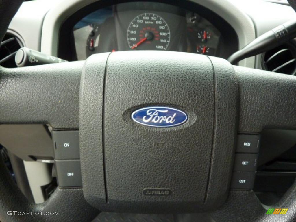 2007 F150 STX SuperCab 4x4 - Dark Blue Pearl Metallic / Medium Flint photo #19