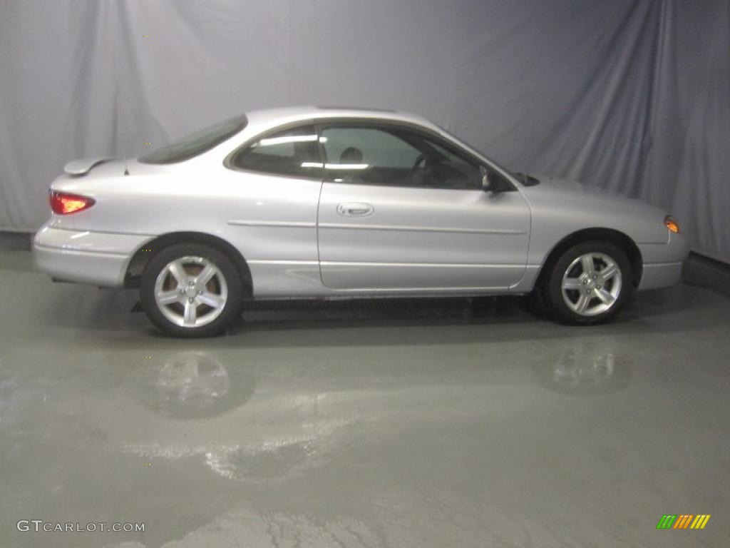 2003 Escort ZX2 Coupe - Silver Frost Metallic / Dark Charcoal photo #4