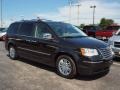 2008 Brilliant Black Crystal Pearlcoat Chrysler Town & Country Limited  photo #2