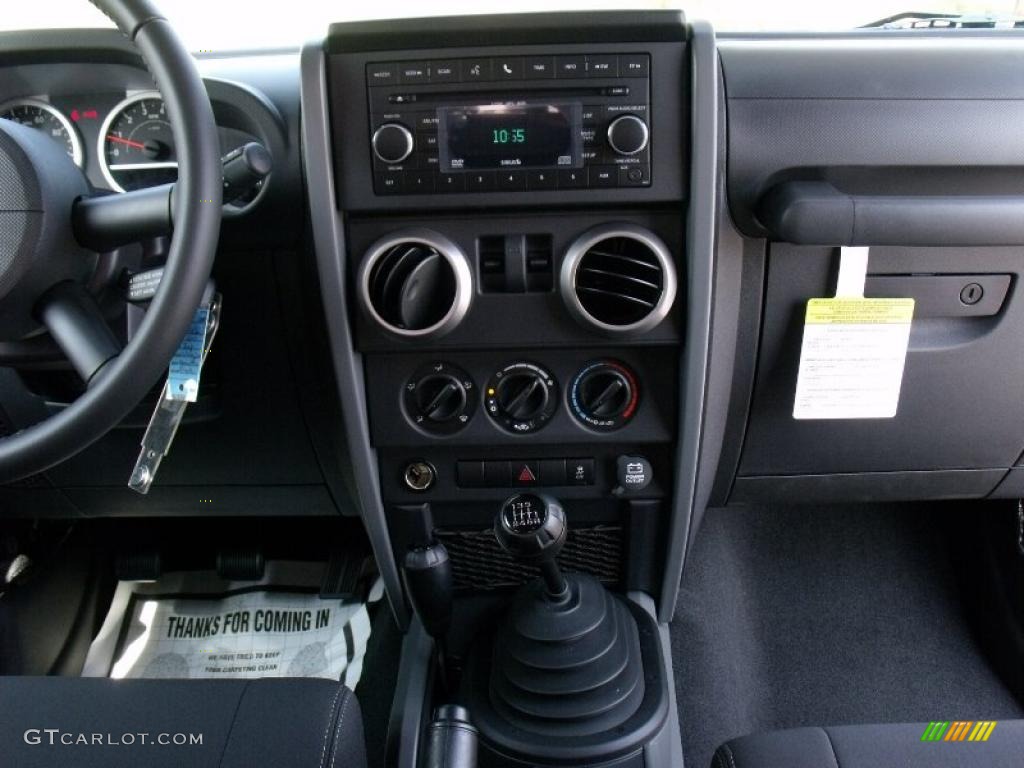 2010 Wrangler Sport Mountain Edition 4x4 - Black / Dark Slate Gray/Medium Slate Gray photo #11