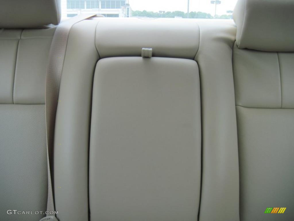 2007 STS 4 V8 AWD - White Diamond / Cashmere photo #7