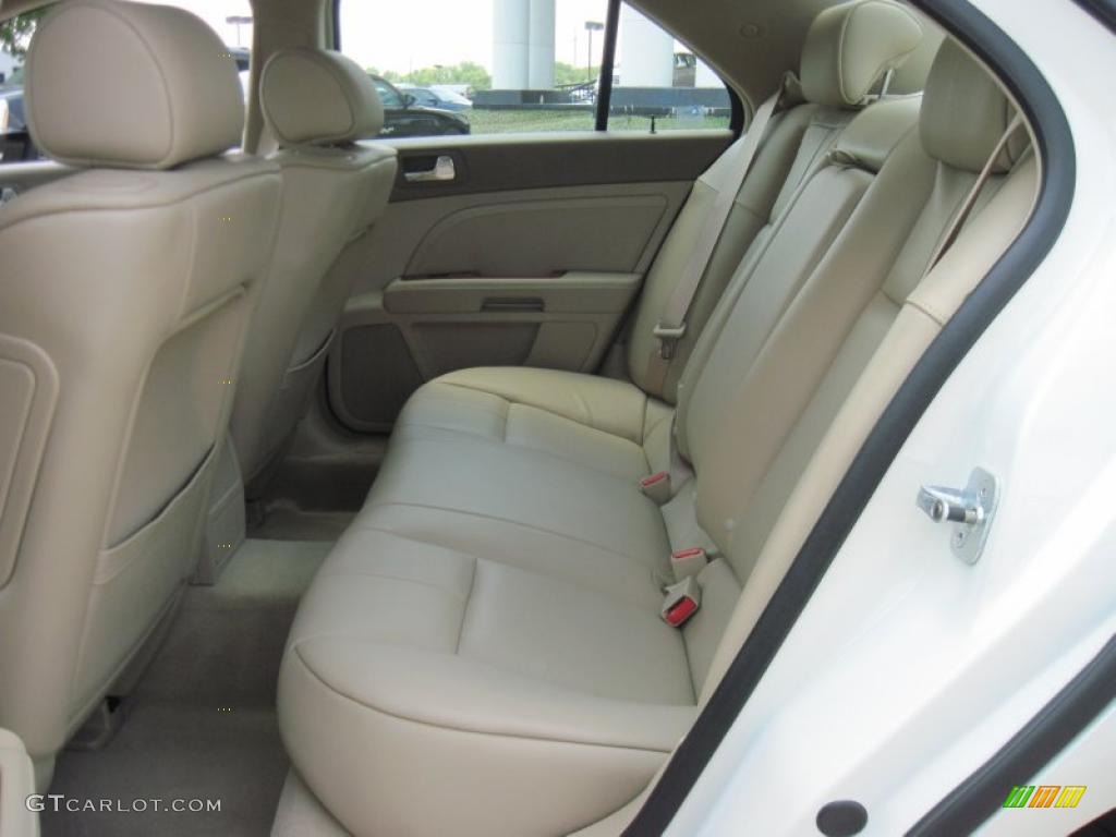 2007 STS 4 V8 AWD - White Diamond / Cashmere photo #9