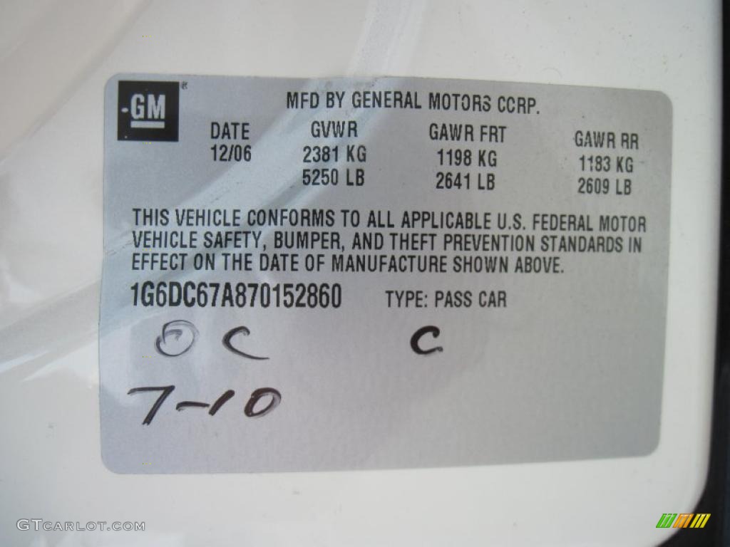 2007 STS 4 V8 AWD - White Diamond / Cashmere photo #13