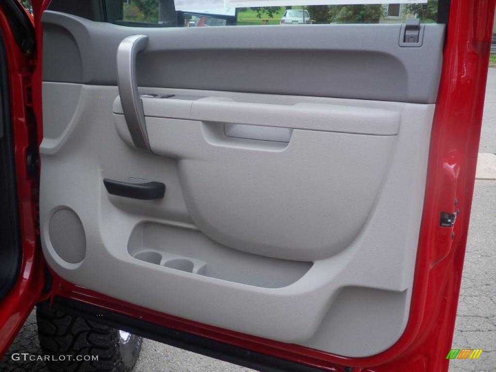 2010 Silverado 1500 LS Regular Cab 4x4 - Victory Red / Dark Titanium photo #14