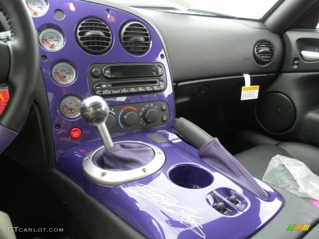 2010 Viper SRT10 Roanoke Dodge Edition Coupe - Viper Black/Purple / Black photo #15