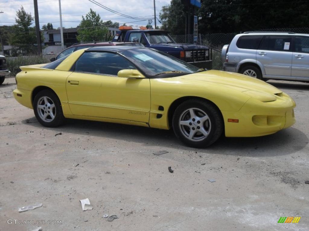 2001 Firebird Coupe - Yellow / Ebony photo #8