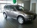 Quartz Brown Metallic - Outlander SE Photo No. 1