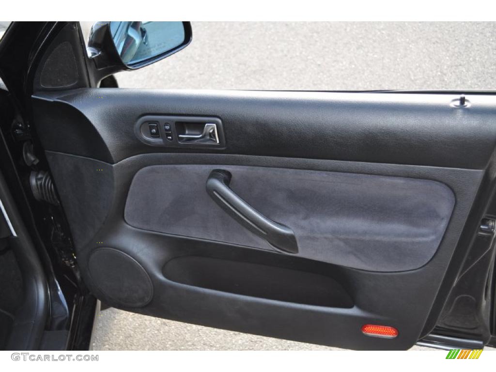 2001 Golf GLS TDI 4 Door - Black / Black photo #24