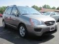 2009 Titanium Gray Kia Rondo LX  photo #15