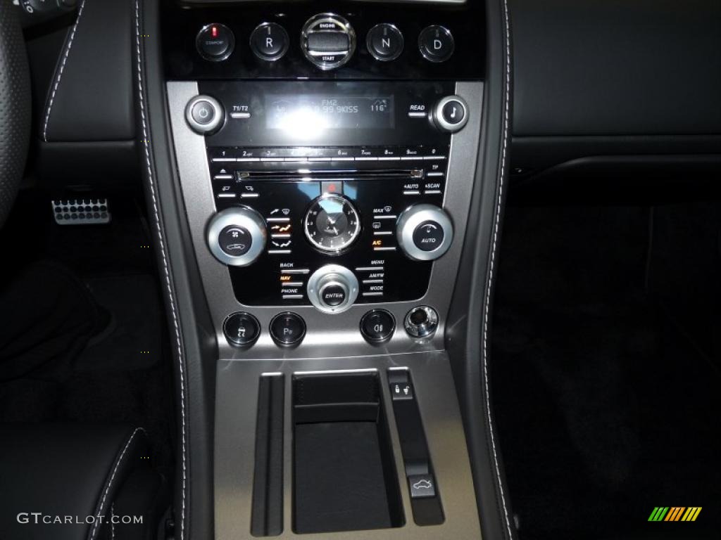 2010 V8 Vantage Coupe - Quantum Silver / Obsidian Black photo #12