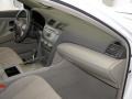 Super White - Camry LE Photo No. 26