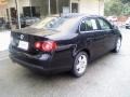 Black - Jetta SE Sedan Photo No. 5