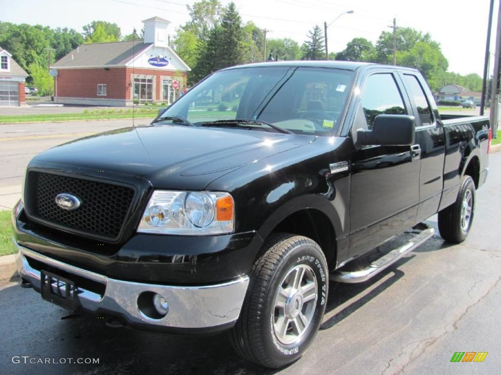 2006 F150 XLT SuperCab 4x4 - Black / Medium Flint photo #1