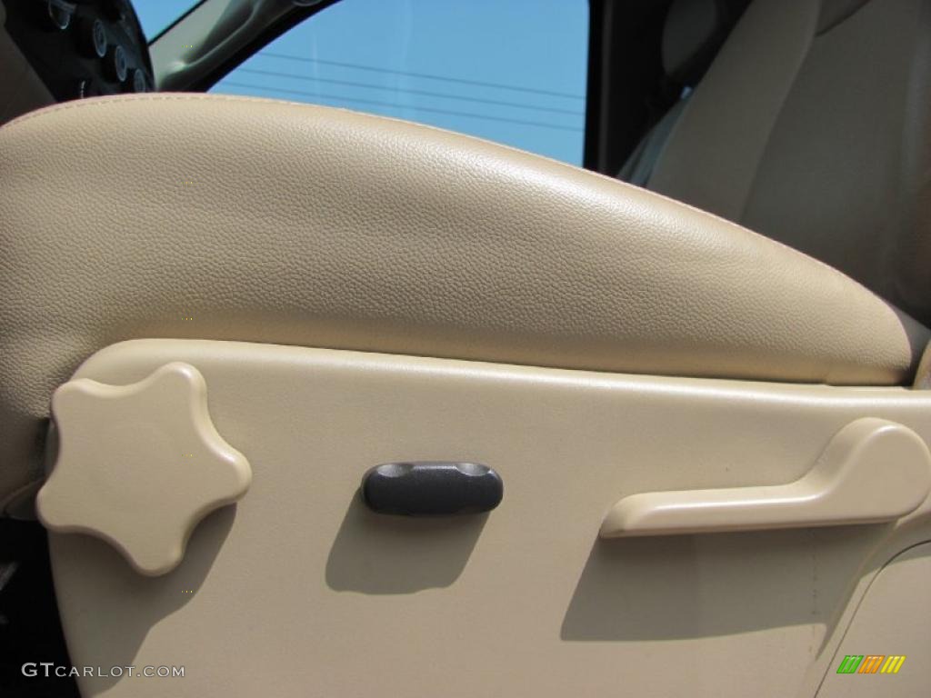 2009 Silverado 1500 LT Extended Cab 4x4 - Dark Cherry Red Metallic / Light Cashmere photo #9