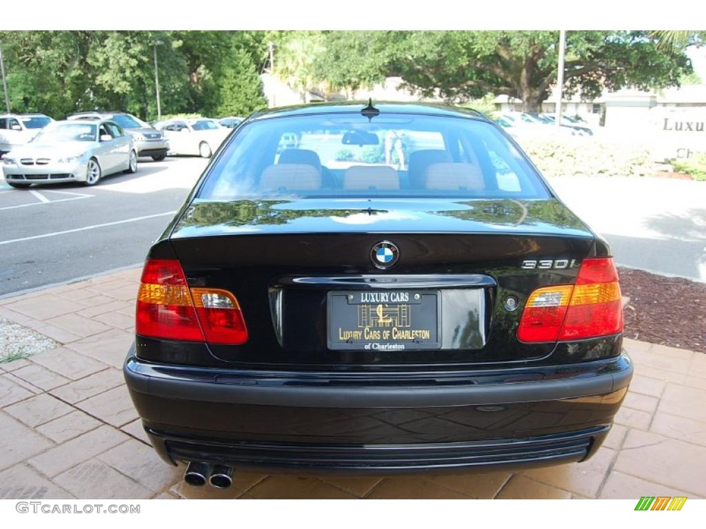 2005 3 Series 330i Sedan - Jet Black / Sand photo #4