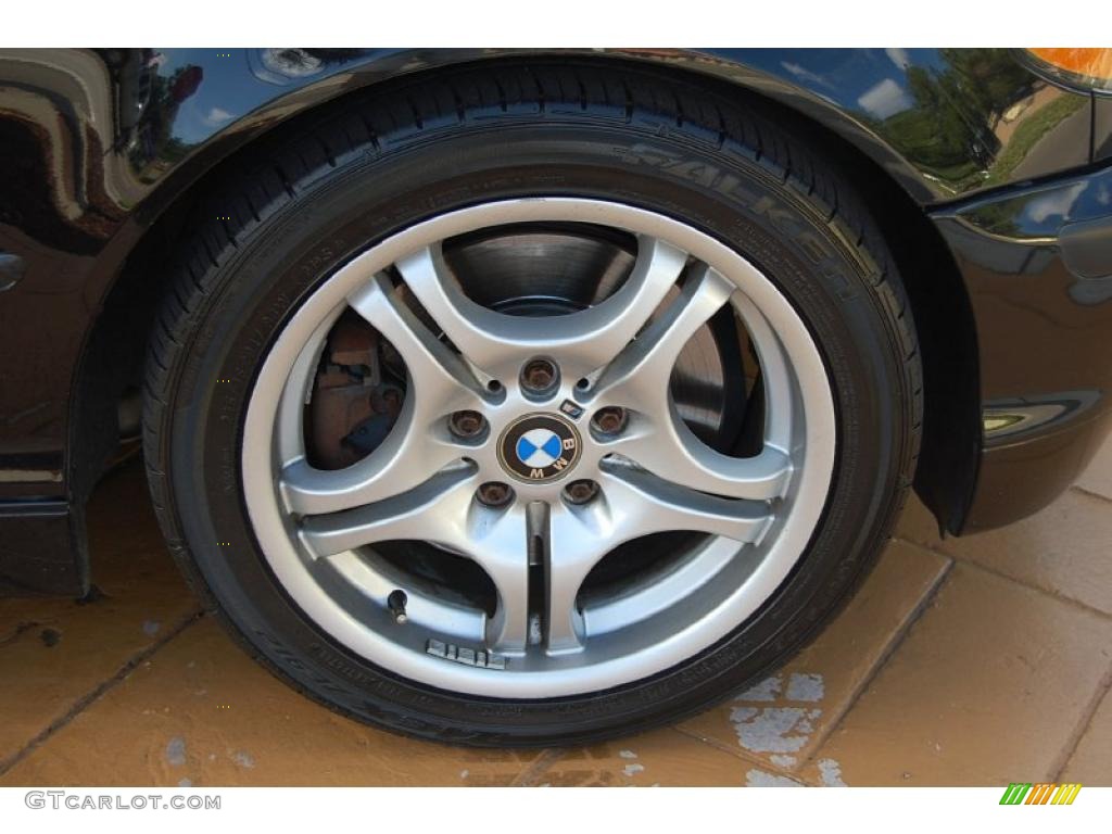 2005 3 Series 330i Sedan - Jet Black / Sand photo #19