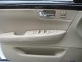 White Lightning - DTS Sedan Photo No. 17