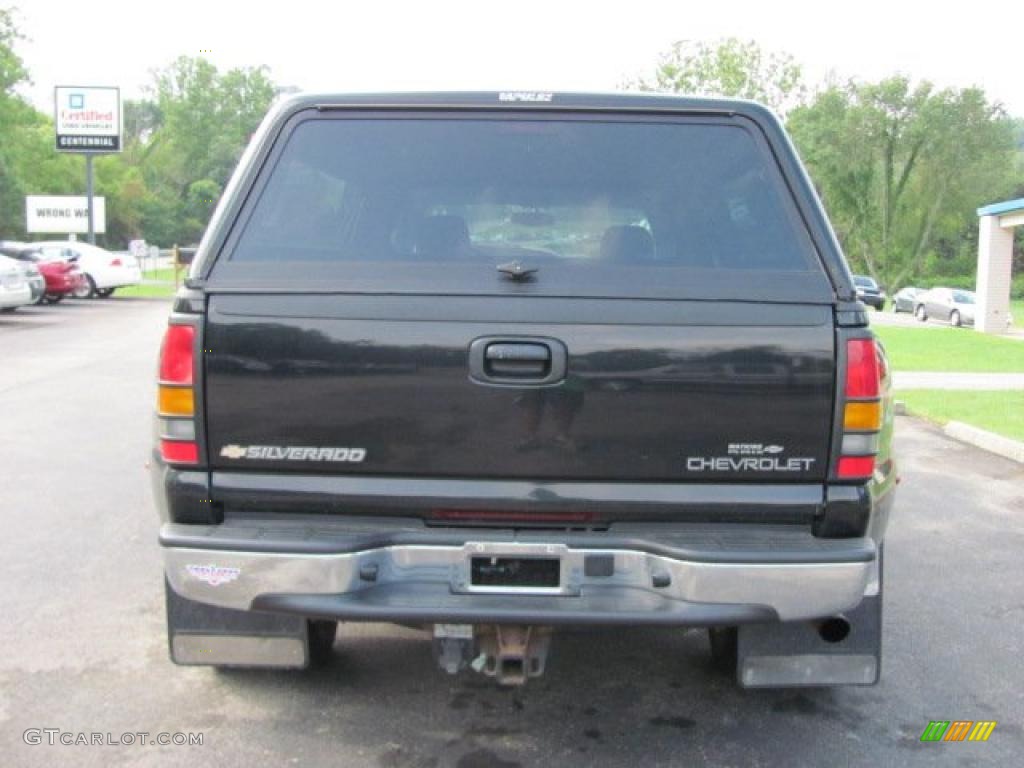 2004 Silverado 3500HD LS Regular Cab 4x4 Dually - Black / Dark Charcoal photo #4