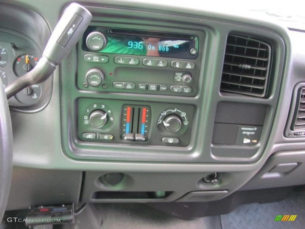 2004 Silverado 3500HD LS Regular Cab 4x4 Dually - Black / Dark Charcoal photo #8