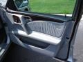 Brilliant Silver Metallic - E 320 Sedan Photo No. 16