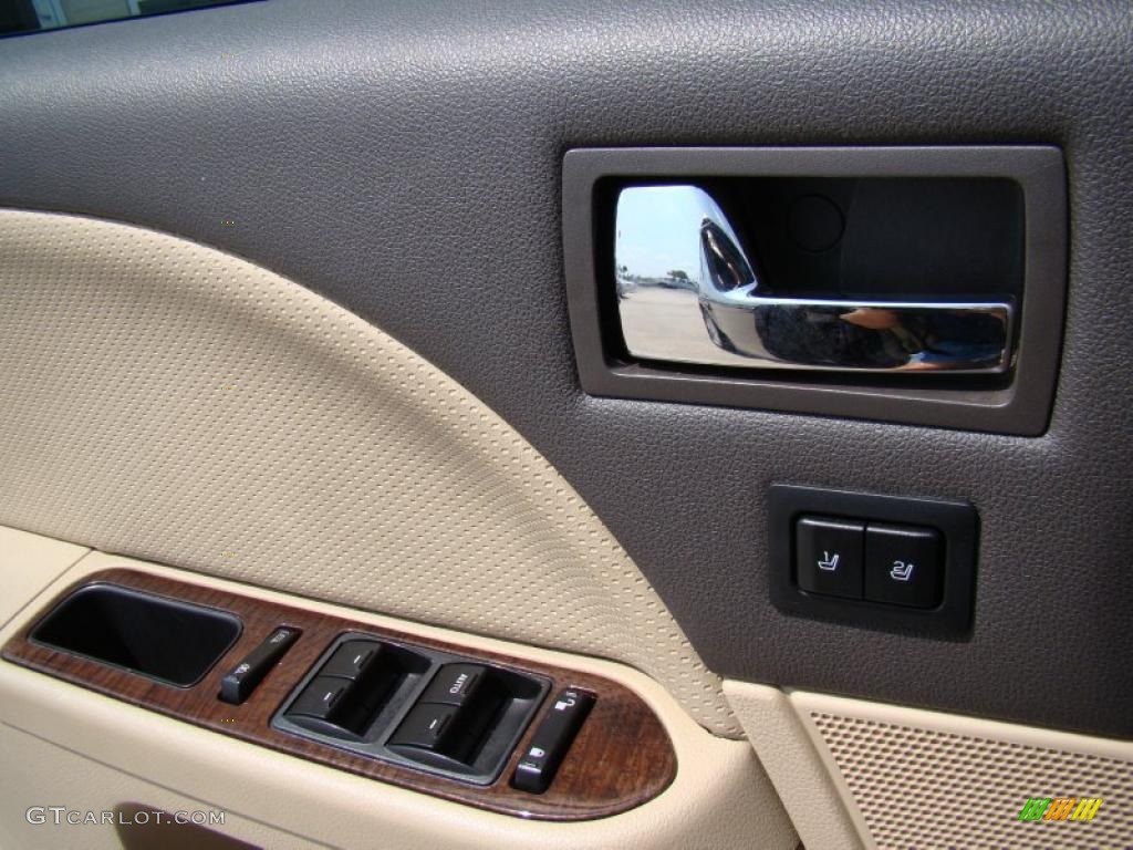 2009 Taurus Limited - Sangria Red Metallic / Camel photo #21