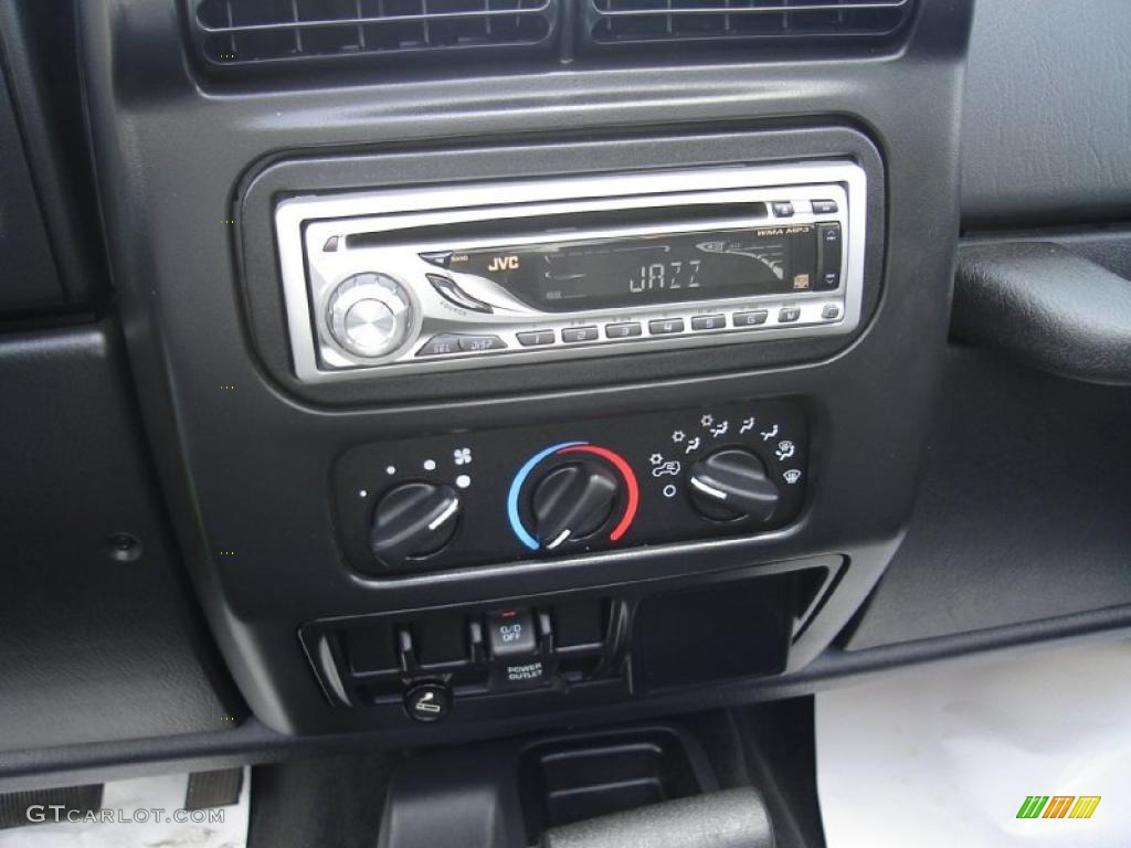 2004 Wrangler Unlimited 4x4 - Black / Dark Slate Gray photo #24