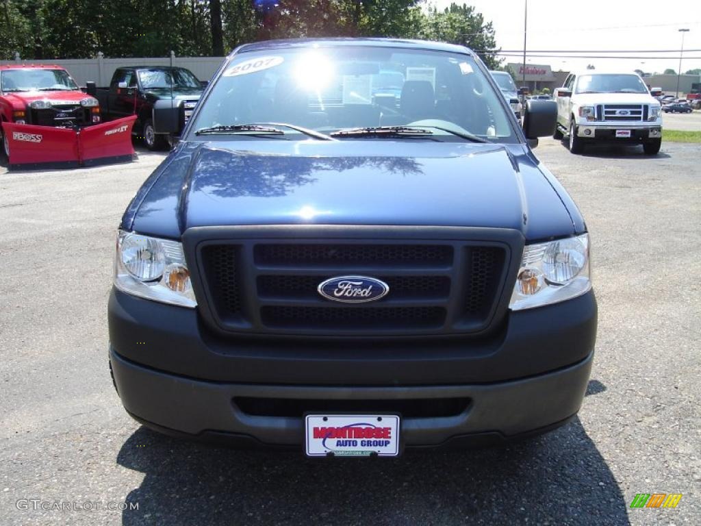 2007 F150 XL Regular Cab - Dark Blue Pearl Metallic / Medium Flint photo #8