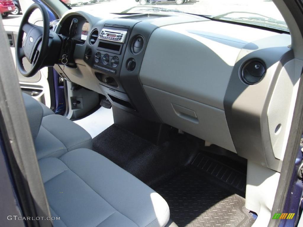 2007 F150 XL Regular Cab - Dark Blue Pearl Metallic / Medium Flint photo #16