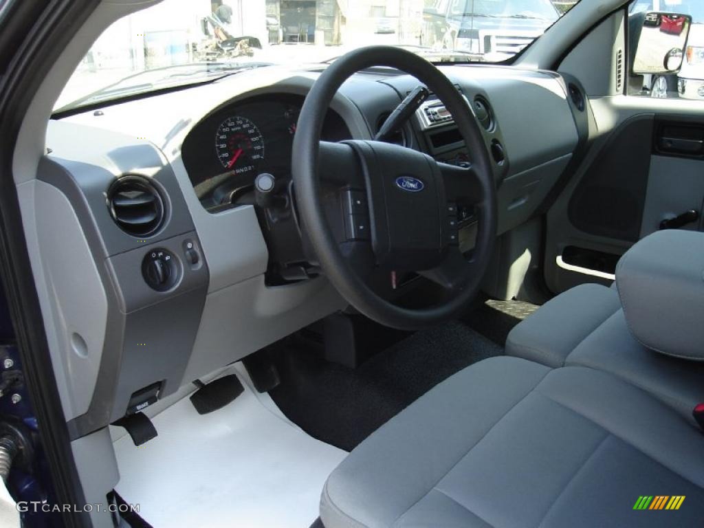 2007 F150 XL Regular Cab - Dark Blue Pearl Metallic / Medium Flint photo #20