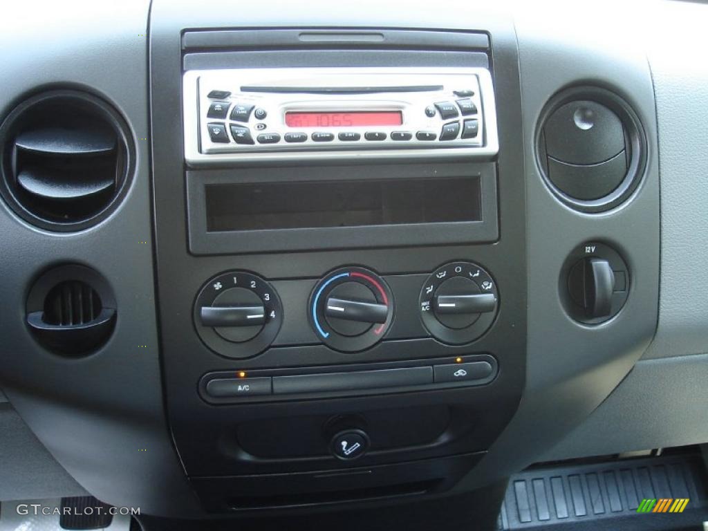 2007 F150 XL Regular Cab - Dark Blue Pearl Metallic / Medium Flint photo #24