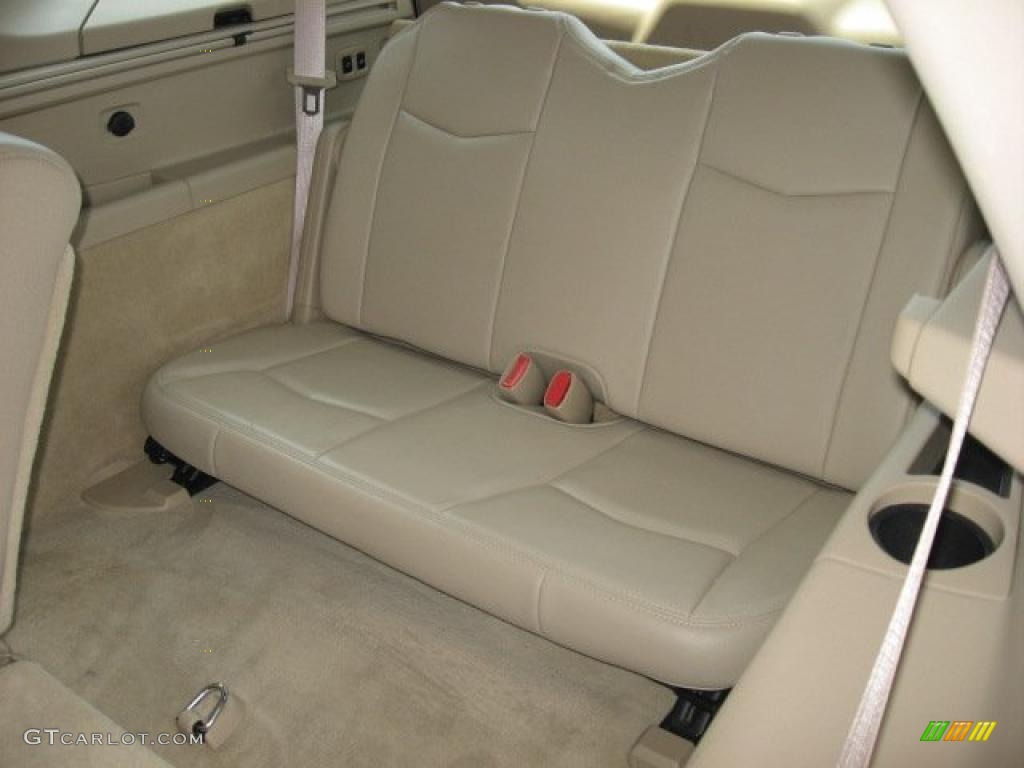 2006 SRX V8 - White Diamond / Cashmere photo #43