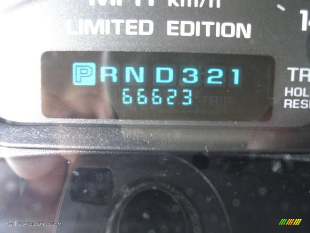 2004 Impala SS Supercharged Indianapolis Motor Speedway Limited Edition - Black / Medium Gray photo #29