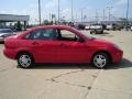Infra Red - Focus SE Sedan Photo No. 6