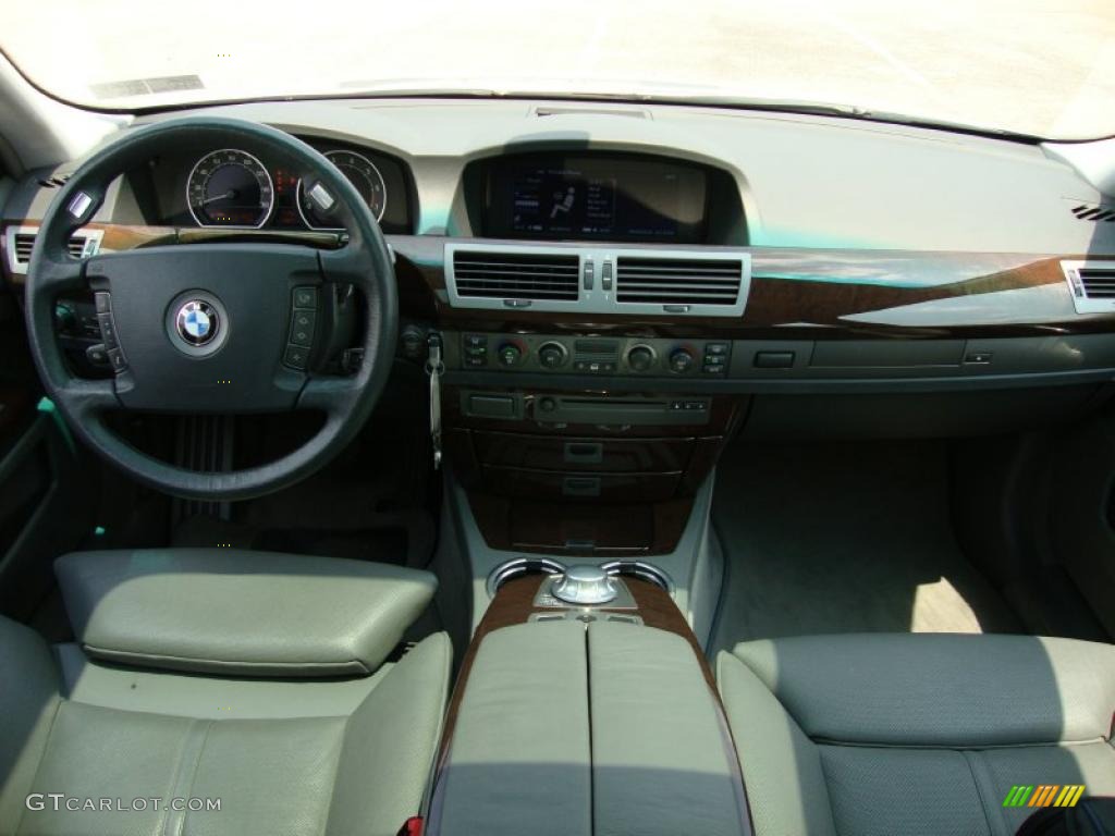 2003 7 Series 745i Sedan - Titanium Silver Metallic / Basalt Grey/Flannel Grey photo #29