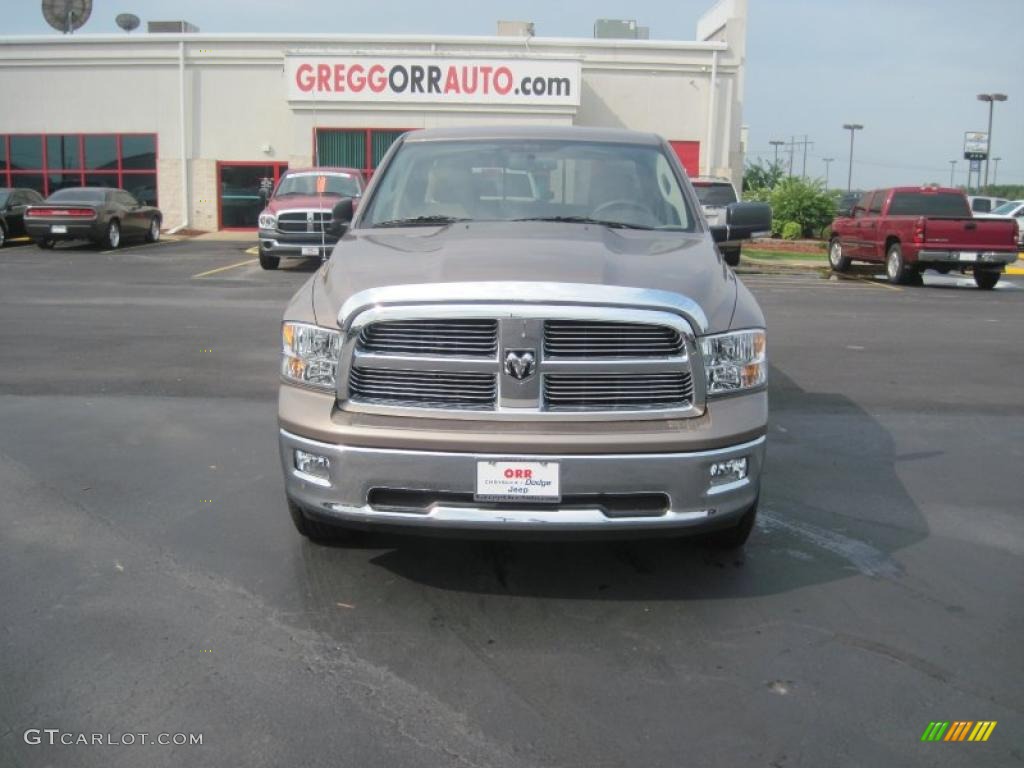 2010 Ram 1500 Big Horn Quad Cab 4x4 - Austin Tan Pearl / Dark Slate/Medium Graystone photo #2