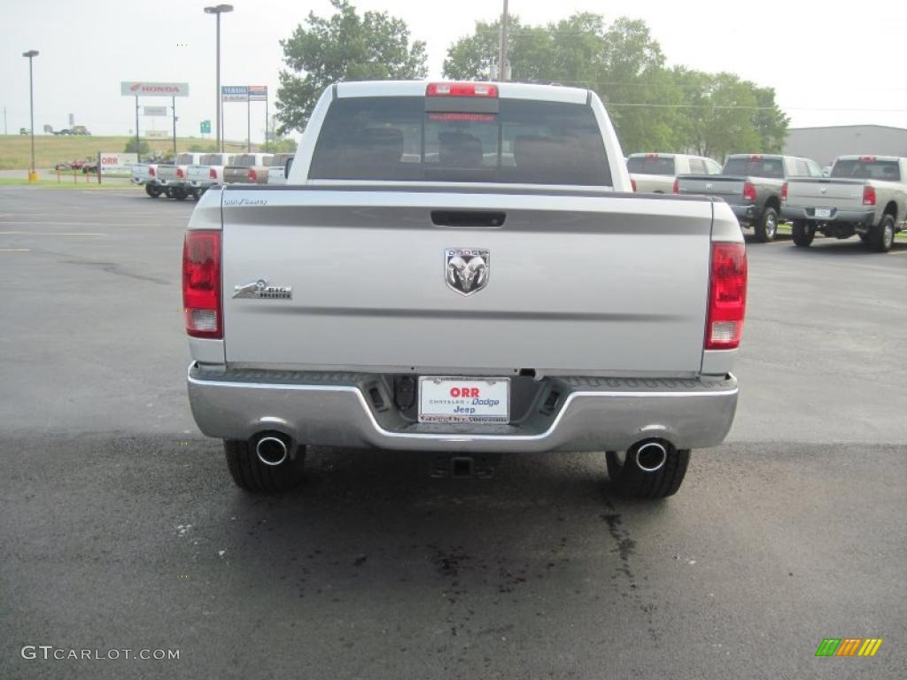 2010 Ram 1500 Big Horn Crew Cab - Bright Silver Metallic / Dark Slate/Medium Graystone photo #5