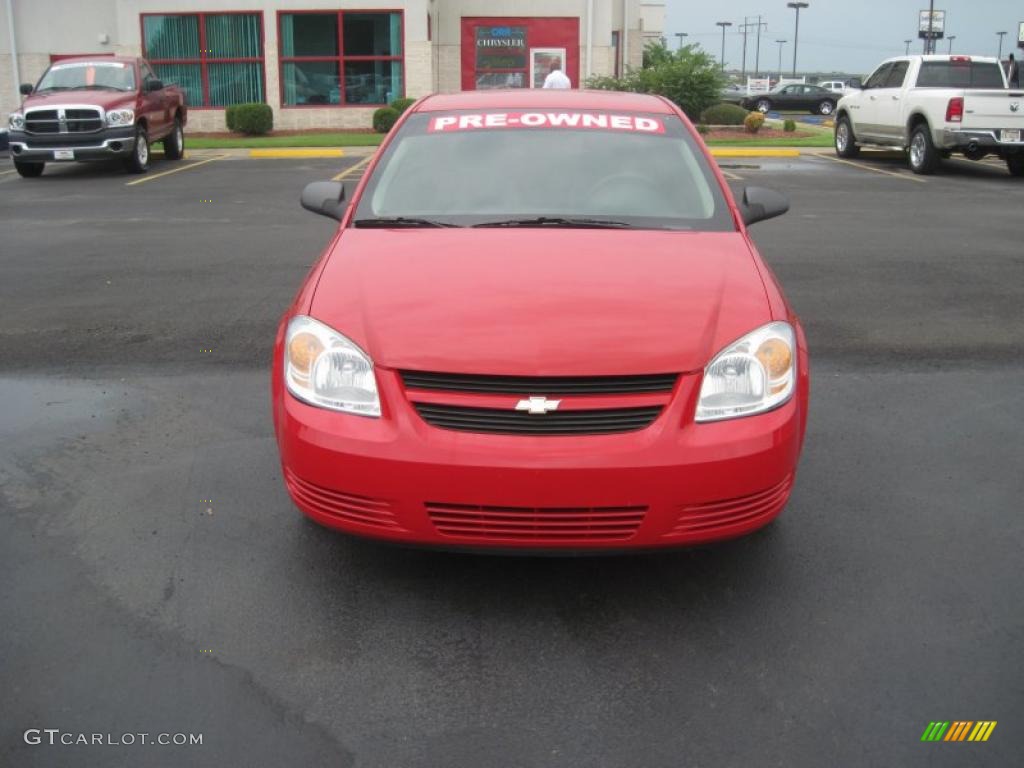 2007 Cobalt LS Coupe - Victory Red / Gray photo #2