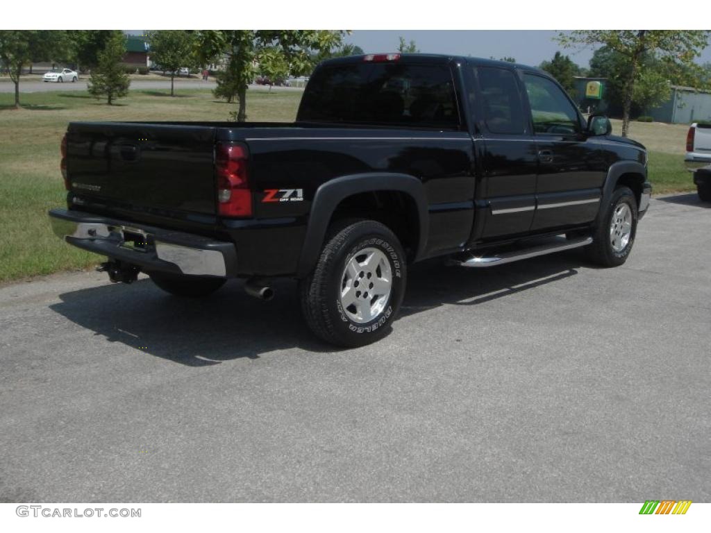 2007 Silverado 1500 Classic Z71 Extended Cab 4x4 - Black / Dark Charcoal photo #3