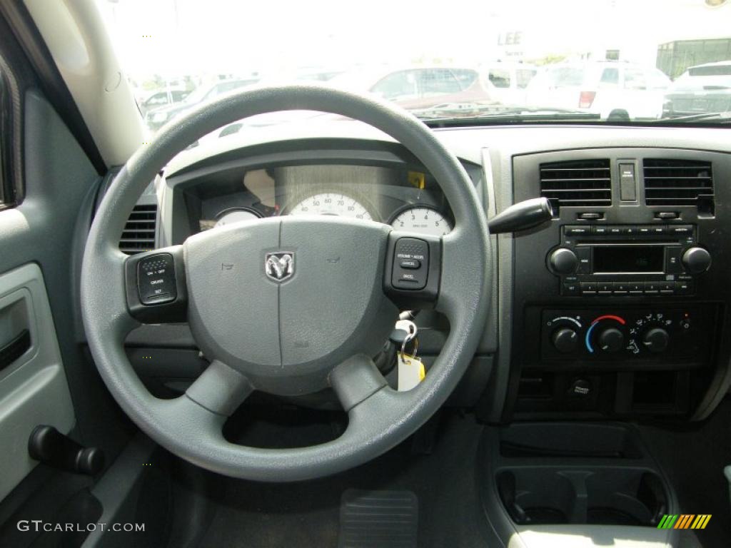 2005 Dakota ST Quad Cab - Patriot Blue Pearl / Medium Slate Gray photo #18