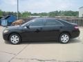 Black - Camry LE Photo No. 3