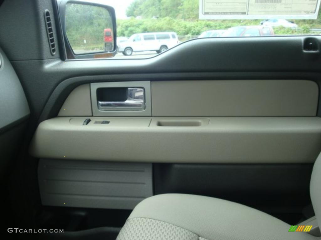 2010 F150 XLT SuperCab 4x4 - Red Candy Metallic / Medium Stone photo #18