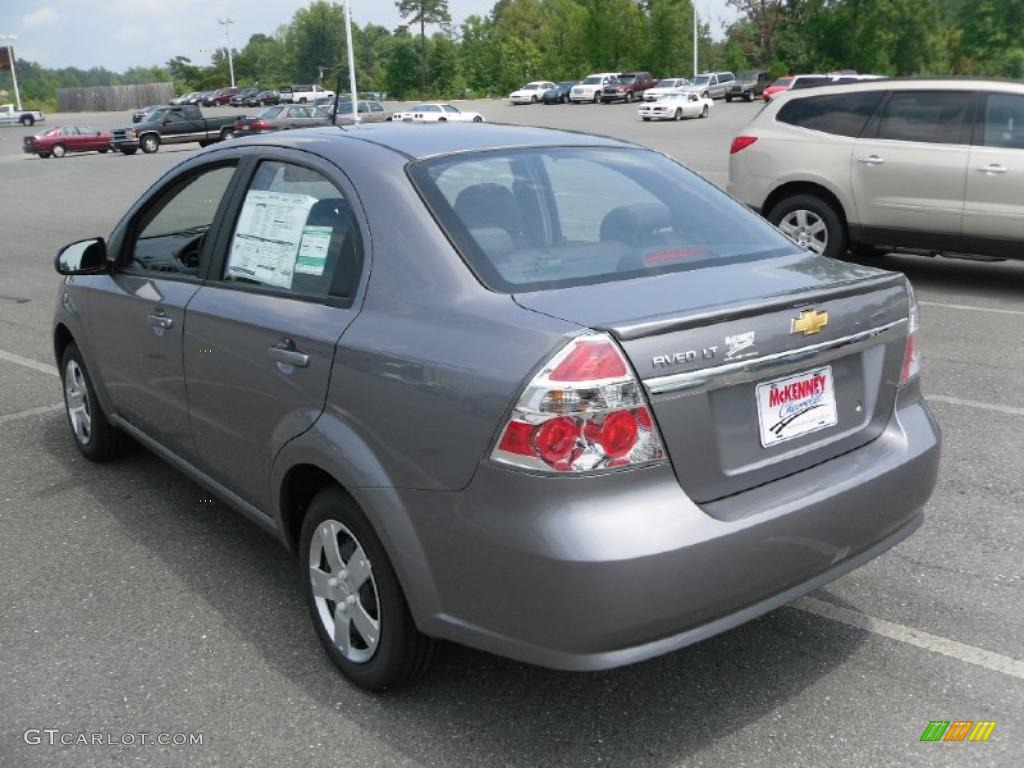 2010 Aveo LT Sedan - Medium Gray / Charcoal photo #2